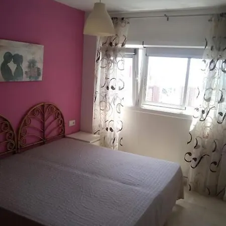 Skyline Gemelos 22 Trg * 貝尼多姆